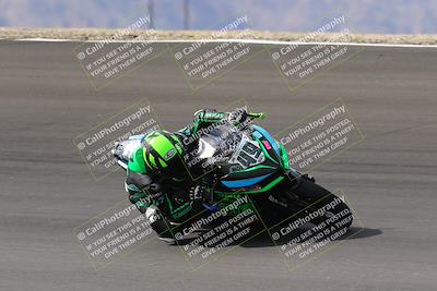 media/Oct-30-2022-CVMA (Sun) [[fb421c3cec]]/Race 6 500 Supersport-350 Supersport/